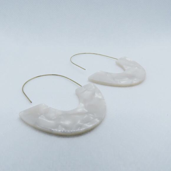 Lulu's Acrylic White Marble Semi Circle Drop Earrings - Picture 3 of 4
